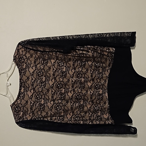 Torrid Stretch Longsleeve Lace Bodysuit,  Size 0/12/L - Picture 5 of 5